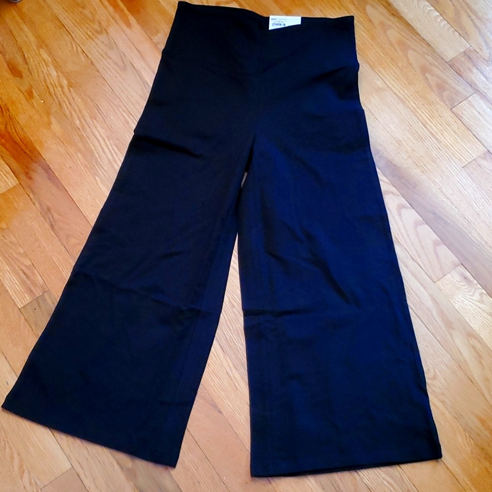 Petite Wide-Leg Crop Pants NWT